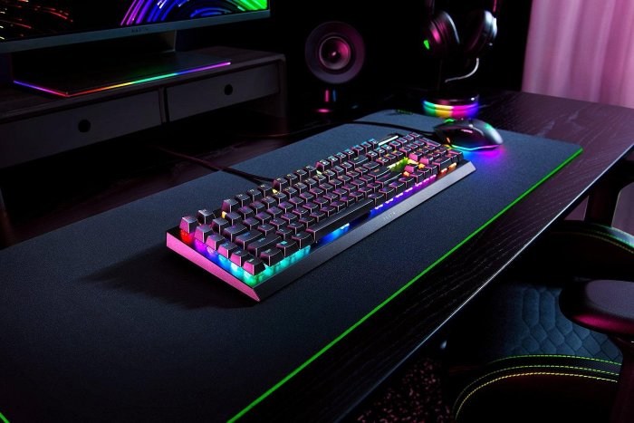 Razer 黑寡婦 BlackWidow V4 X 綠軸幻彩版｜RGB×敲擊回饋×多功能巨集鍵・有線機械鍵盤！ 圖片 2