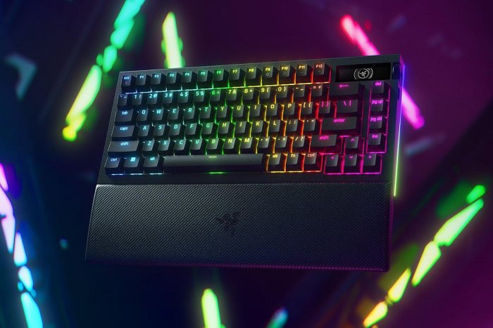 Razer BlackWidow V4 Pro 無線熱插拔鍵盤｜75%配列×三模連線×觸感靜音軸×RGB幻彩（英文版）